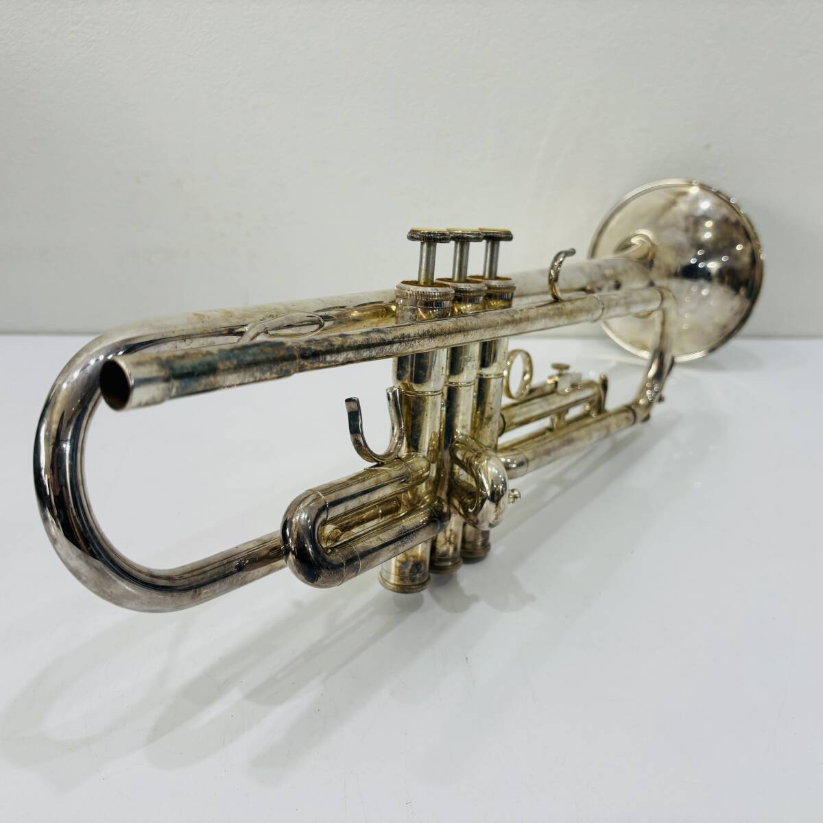 ●ヤマハ YTR3320S トランペット YAMAHA シルバー 金管楽器 吹奏楽 ハードケース付き シリアルNo.005335 B994_画像4