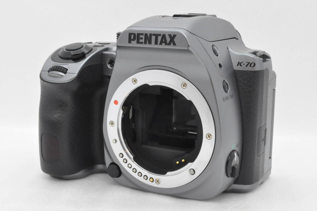 【外観美品】 PENTAX K-70 ペンタックス ボディ デジタル一眼レフカメラ シルキーシルバー #24269の画像1