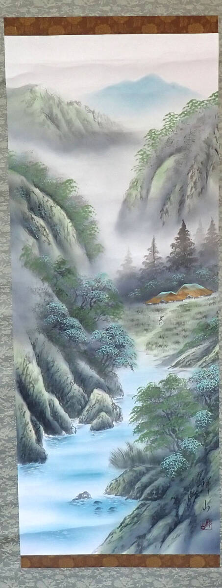 中古【祥山 彩色山水 肉筆 掛け軸K】掛軸 工芸画 絹本 風水 絵画 日本画 茶掛 茶道具 軸箱 和風 インテリア 現状品_画像1