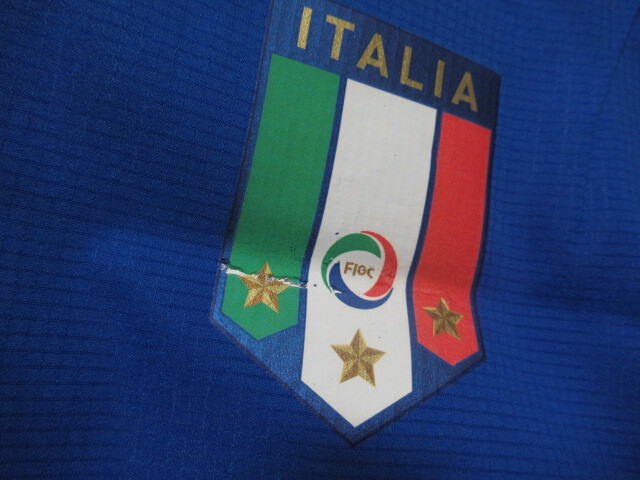 【非売品】選手支給品 イタリア代表 2006年 ホーム用 半袖 XLサイズ タイ製 カンナバーロ ドイツワールドカップ優勝時_エンブレムのダメージ部分