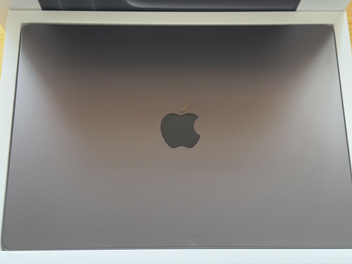 MacBook Pro M3 Pro 11コア 18GB 512GB スペースブラック　14インチ　充放電回数7回