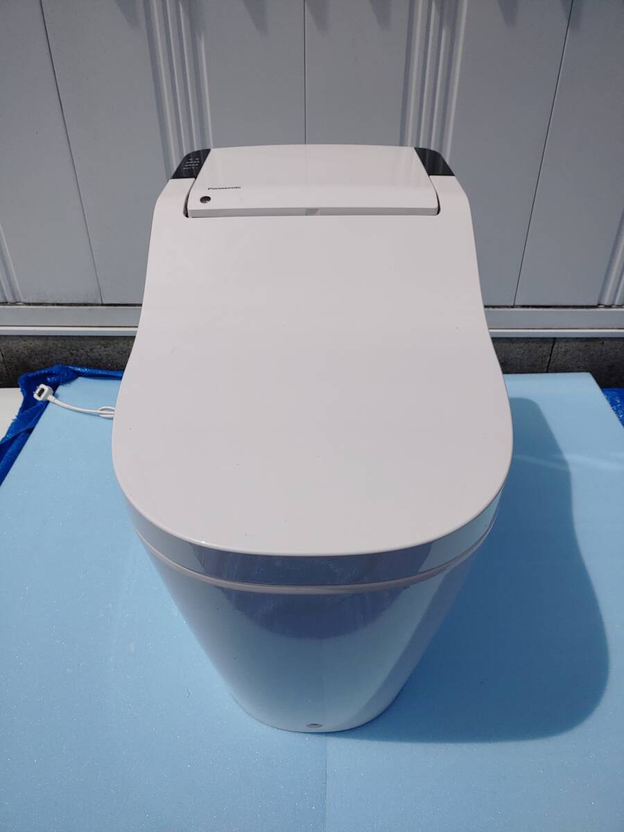 Panasonic / パナソニック　アラウーノ　温水洗浄一体型便器　CH1303WS　リモコン付き　2014年製　展示品_画像1