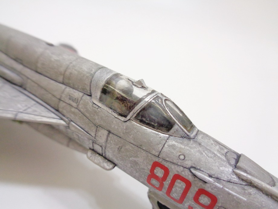 フジミ 1/72 Mig21 bis ルーマニア空軍 プラモデル 塗装済み フジミ 1/72 Mig21 bis ルーマニア空軍 プラモデル 塗装済み