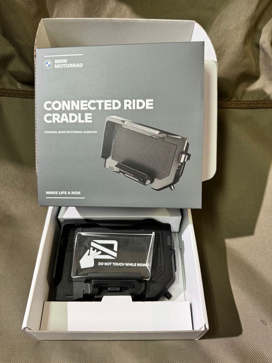 BMW motorrad connected ride cradle  スマホホルダー