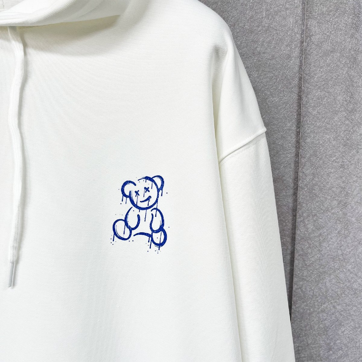  piece .* Parker regular price 4 ten thousand *Emmauela* Italy * milano departure * cotton 100% comfortable soft bear britain character Street cut and sewn pull over L/48