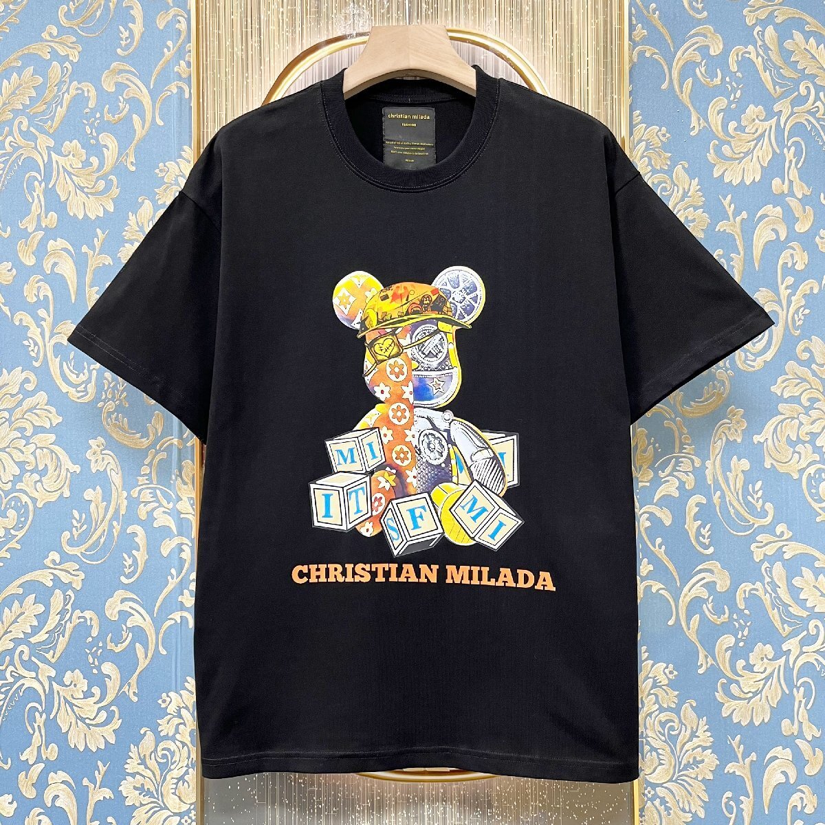 定価2万★christian milada・ミラノ発・半袖Tシャツ★コットン100% 上品 薄手 個性 吸汗速乾 モノグラム 日常 Bearbrick/ベアブリック M/46_画像1