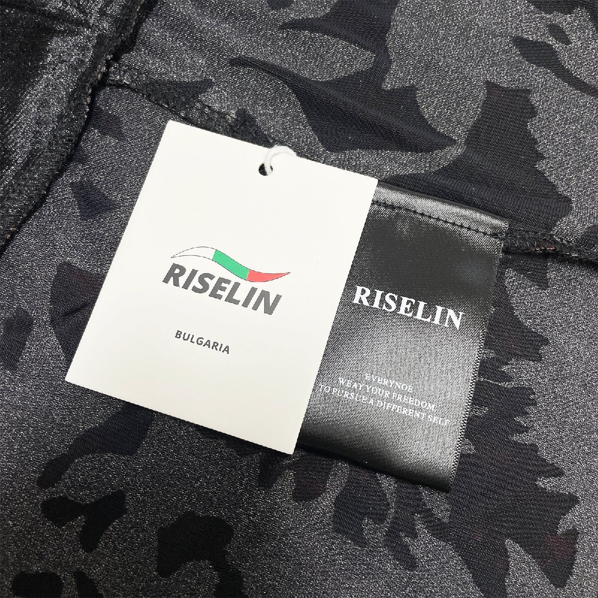  piece . Europe made * regular price 2 ten thousand * BVLGARY a departure *RISELIN short sleeves T-shirt thin ventilation gloss total pattern .. feeling tops retro casual lady's M