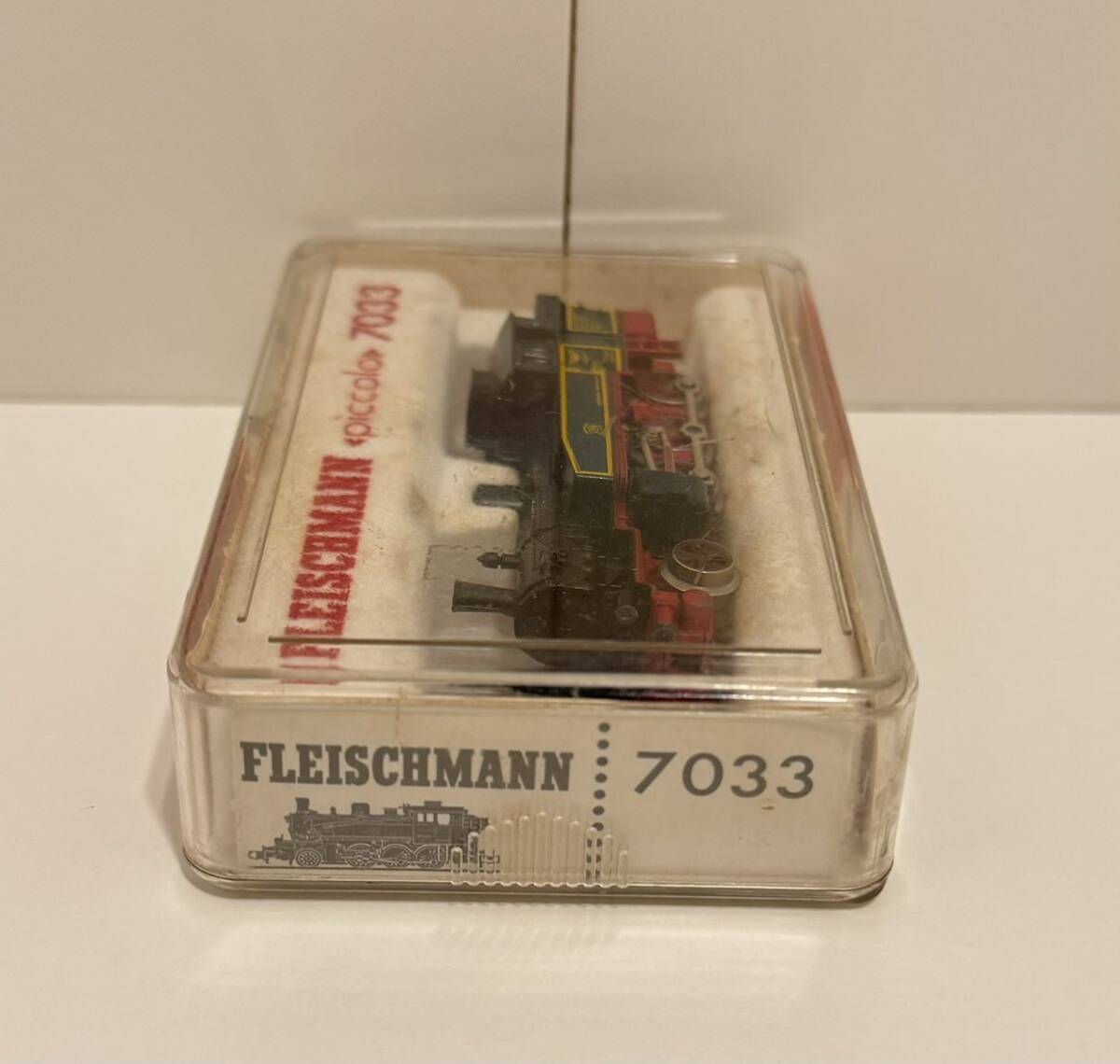 FLEISCHMANN piccolo 7033 tanker type steam locomotiv N gauge locomotive 