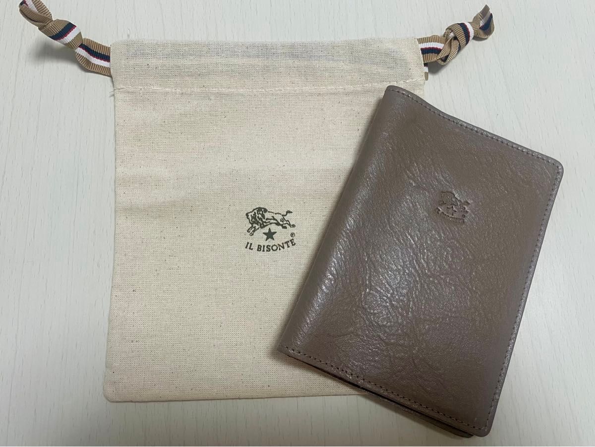 ★新品未使用★イルビゾンテ パスポートケース グレー