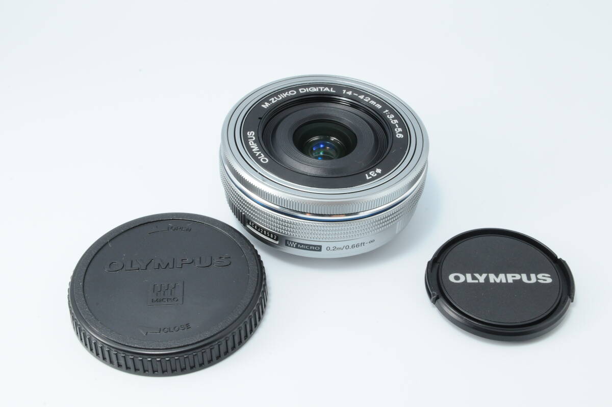 ★新品級★数回使用のみ OLYMPUS オリンパス M.ZUIKO 14-42mm F3.5-5.6 EZ パンケーキ レンズ シルバー 動作確認済みの画像8