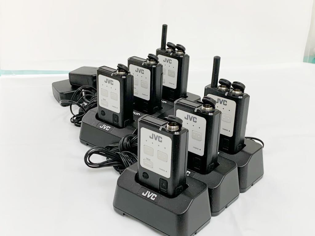 JVC KENWOOD WD-D10TR WD-D10PBS portable transceiver together 6 pcs with charger .