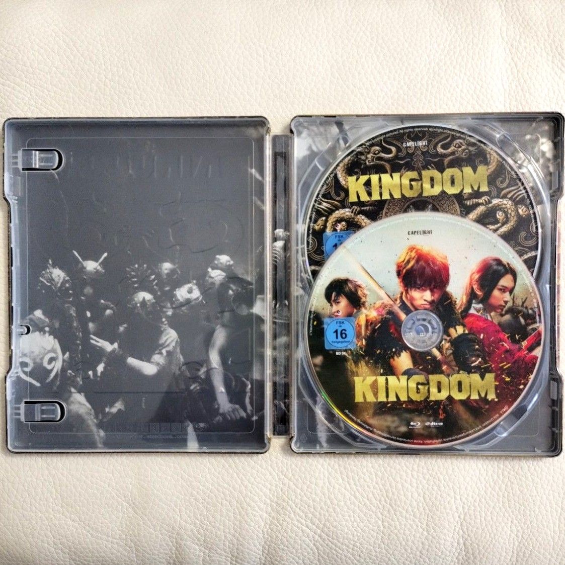 輸入版 邦画キングダム 運命の炎Blu-ray+DVD(２枚組)スチールブック仕様(エンボス加工)