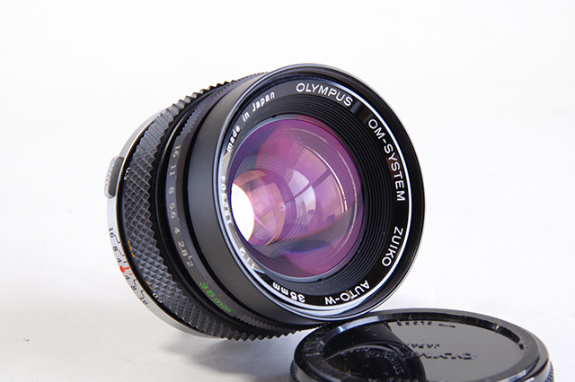 オリンパス OM-SYSTEM ZUIKO AUTO-W レンズ 1:2 35mmの画像1