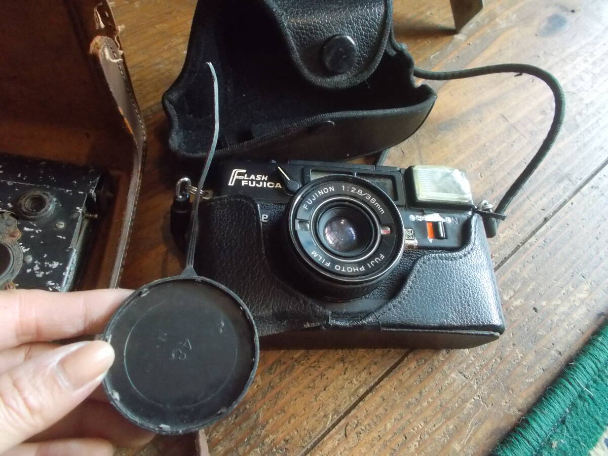  antique Old camera 3 point .. camera BabySuzuka / America made ../ FLASH FUJICA DATE Junk interior old tool 