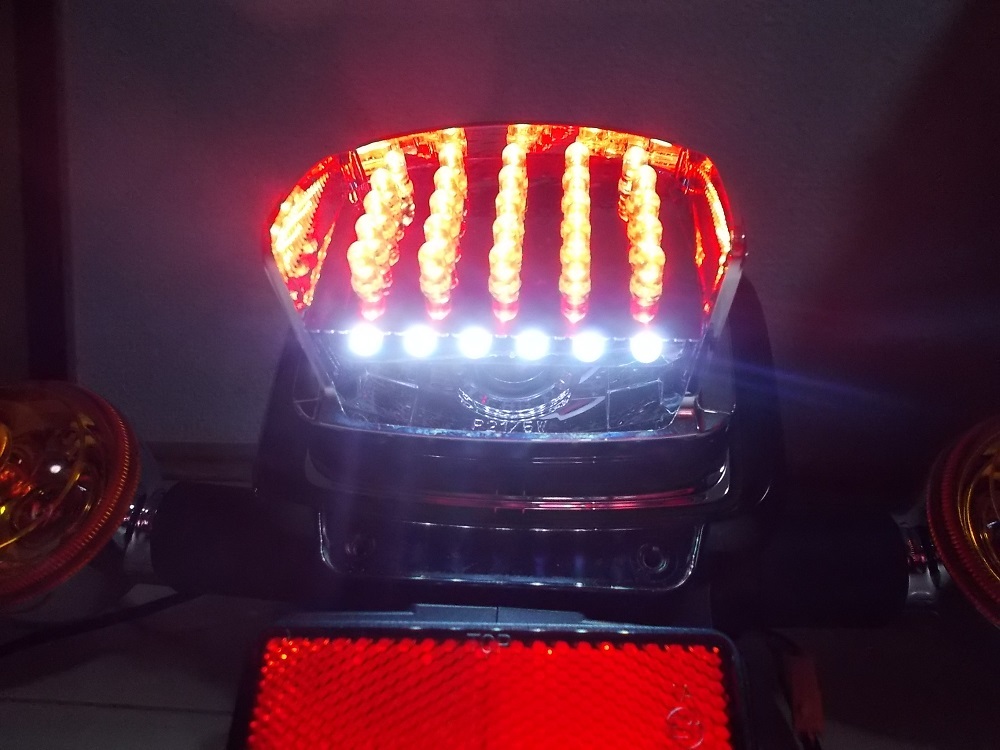 JA59　スーパーカブ110　JA60　クロスカブ　ハイルーメンLED 25連＋0.5W 6連ナンバー灯　爆光　LEDテール 　_画像1