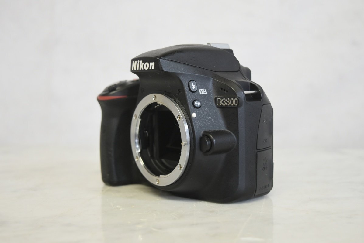 【中古】Nikon D3300 ボディ デジタル一眼カメラ ニコンの画像1