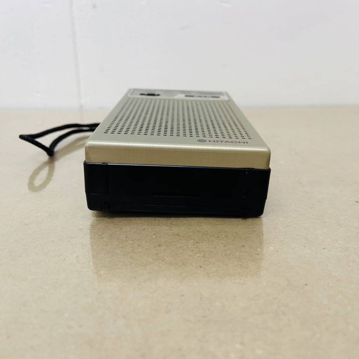 HITACHI TH-710 ポケットラジオ  i16580  受信◯ 60サイズ発送 の画像6