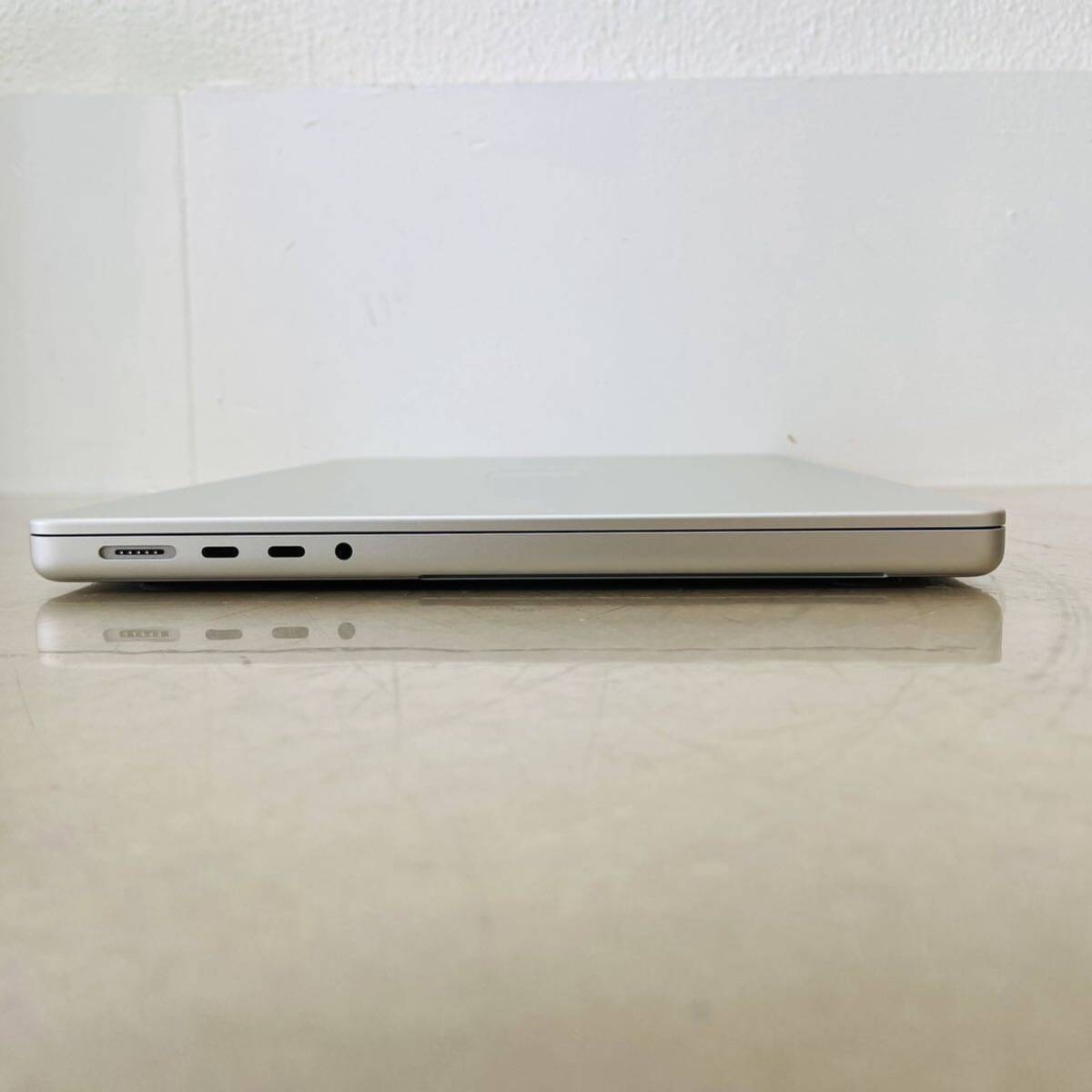 美品 Apple  MacBook Pro 14インチ  M1Pro (CPU:10C/GPU:16C) 16GB  1TB    MKGT3J/A  充放電回数30回 i17523 80サイズ発送の画像9