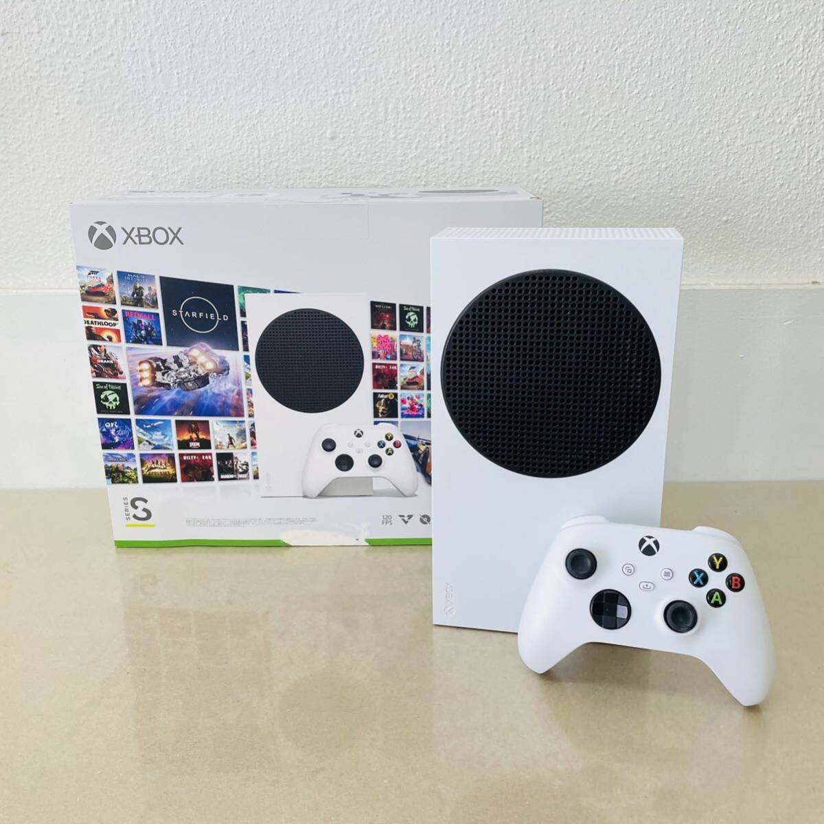 初期化済み 　美品　Xbox Series S 512 GB スターターバンドル ホワイト RRS-00159 　i17751　120サイズ発送　　目立つ傷汚れなし_画像1