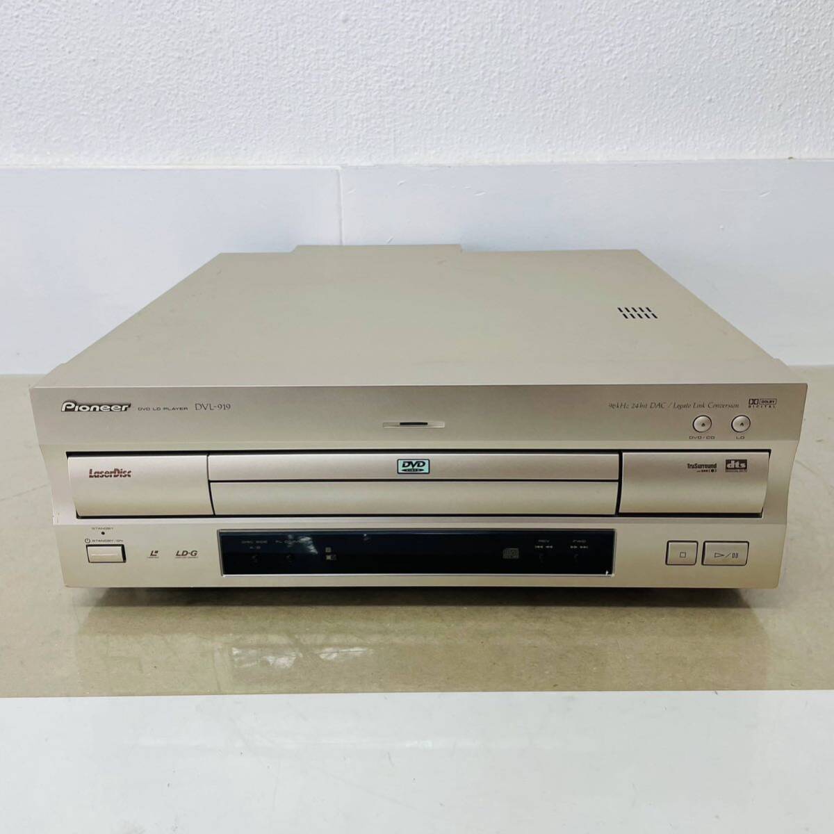 ジャンク　Pioneer　DVL-919 　DVD LD プレーヤー　本体のみ 　i15803　　　140サイズ発送　　_画像1