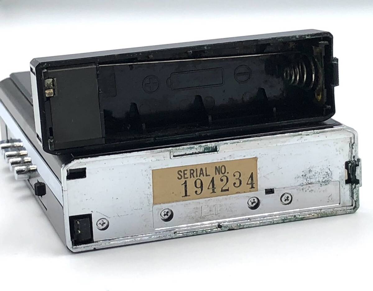 ** Junk SONY WM-F101 WALKMAN portable cassette player MADE IN JAPAN**
