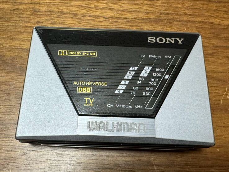 【現状品】SONY RADIO CASSETTE PLAYER WM-F550C WALKWAN ウォークマン_画像2