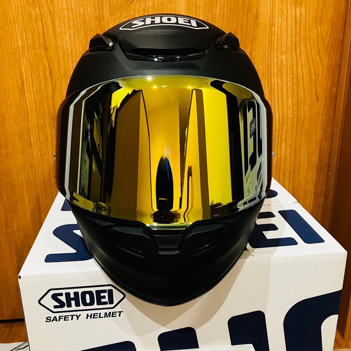 無傷の超美品 SHOEI Z-8 スモークゴールドミラーシールド装着 無傷の超美品 SHOEI Z-8 スモークゴールドミラーシールド装着