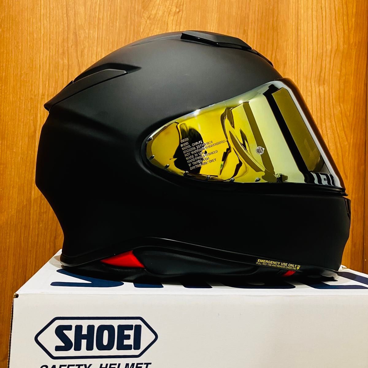 無傷の超美品 SHOEI Z-8 スモークゴールドミラーシールド装着 無傷の超美品 SHOEI Z-8 スモークゴールドミラーシールド装着