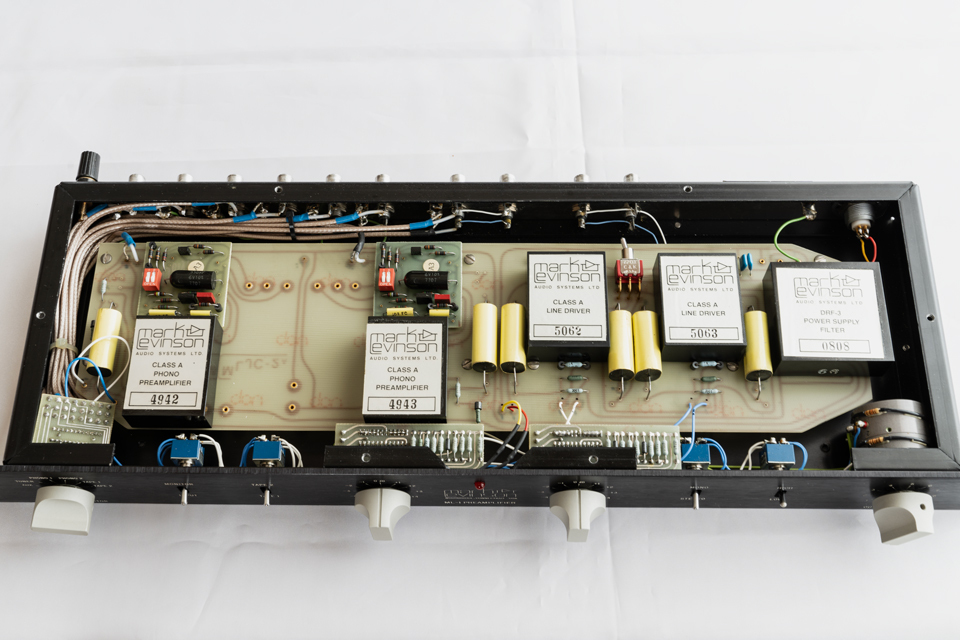 [ ultimate beautiful goods ]Mark Levinson Mark Levinson ML-1 / MMfono input / service completed operation excellent / power supply PLS-153L / wood case attaching 