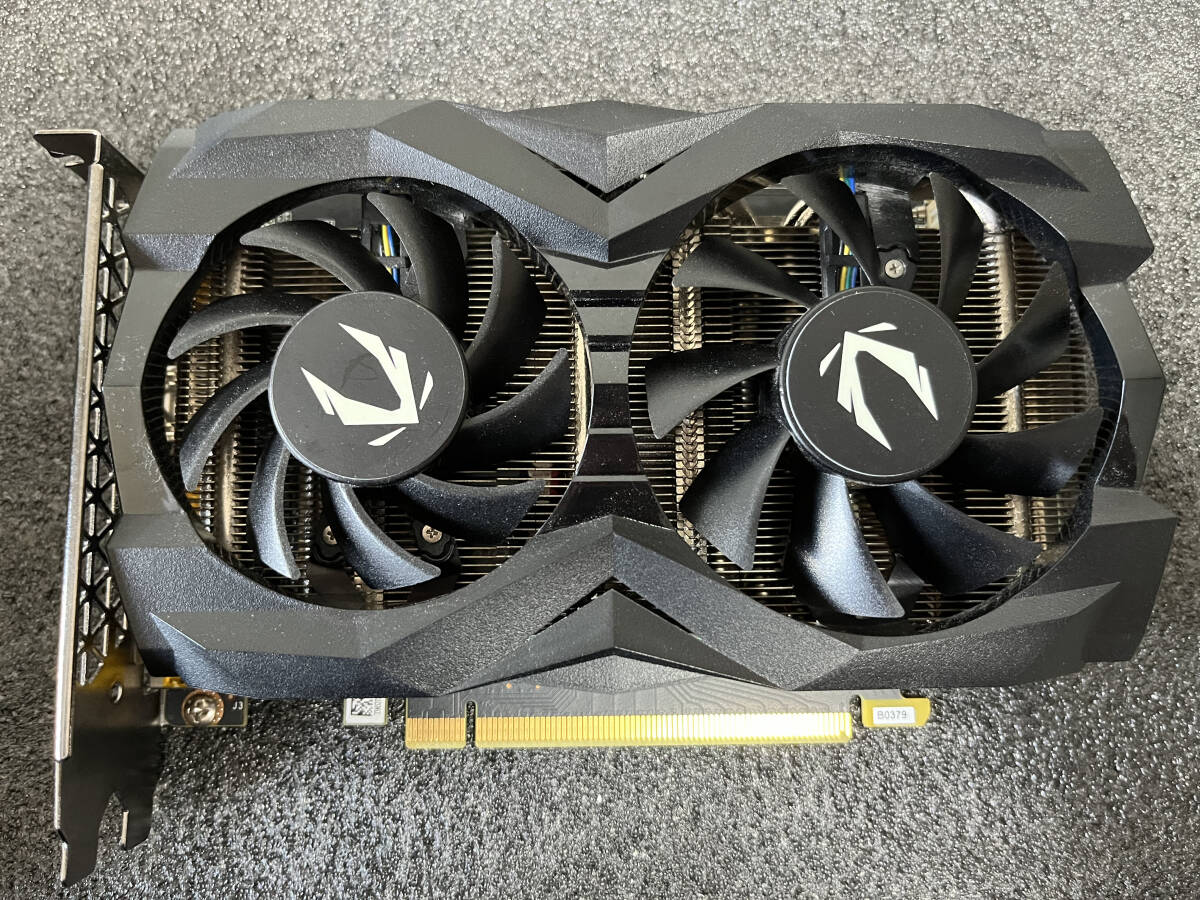 ZOTAC GAMING GeForce GTX 1660 SUPER Twin Fan_本体上面