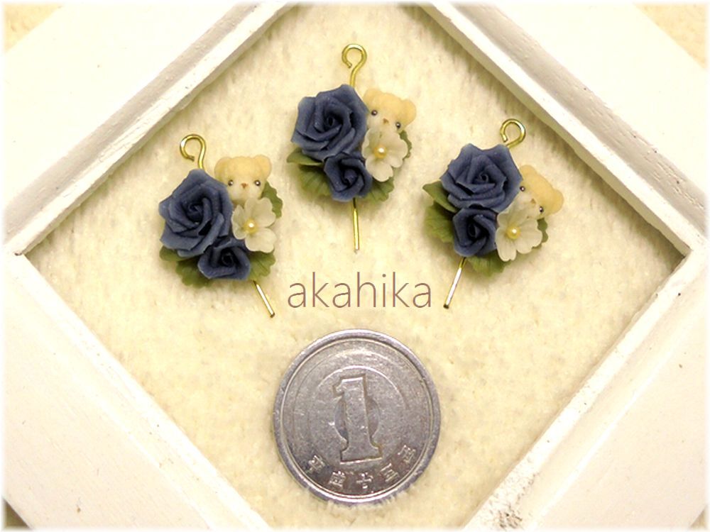 akahika*樹脂粘土花パーツ*ちびくまブーケ・青薔薇・ブルーの画像4