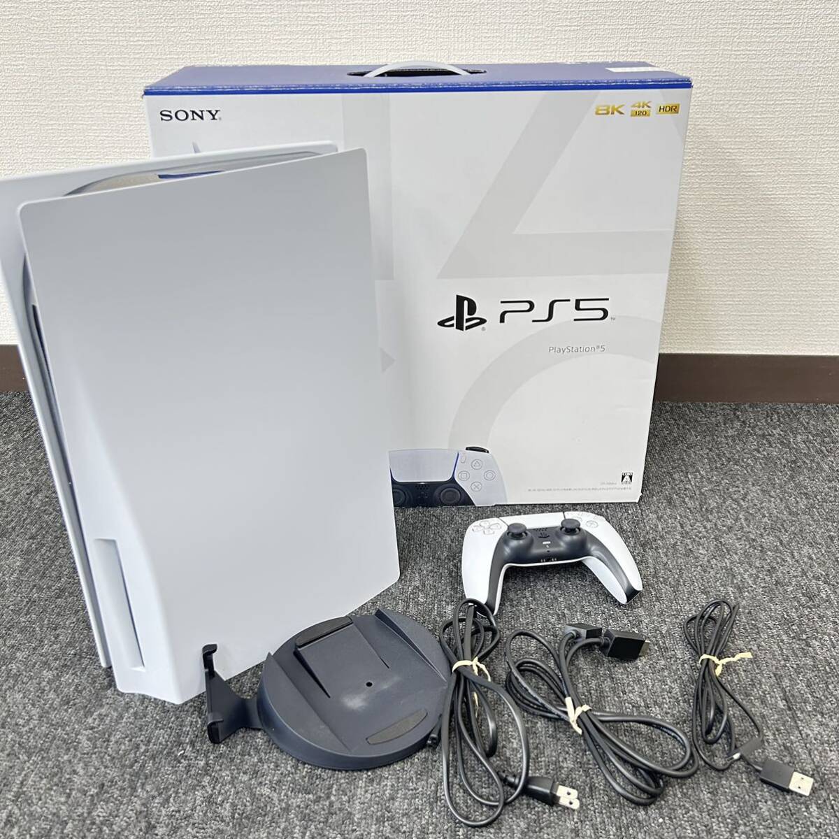 【中古品】☆SONY PlayStation 5 CFI-1100A01☆ソニー／ディスクドライブ搭載モデル／825B／プレステ5／PS5／本体／欠品なし／ゲーム機 の画像1