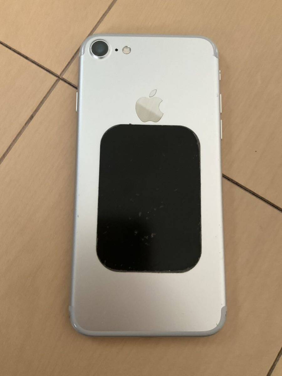 ジャンク　iPhone7 32GB シルバー　SIMフリー_画像8