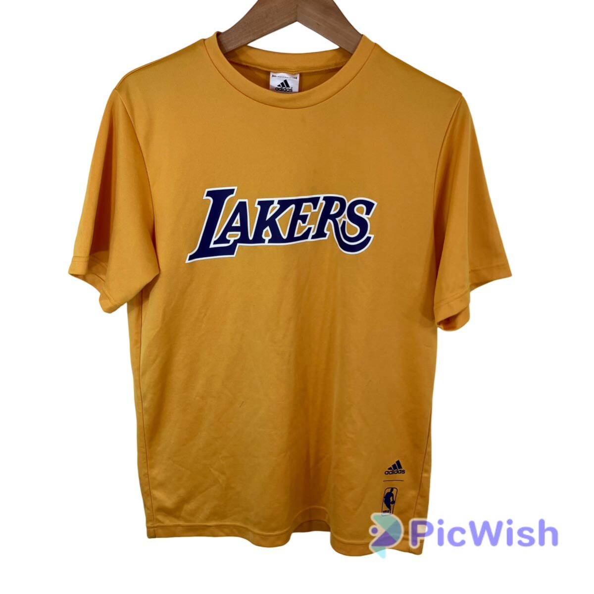 adidas アディダス　NBA Lakers レイカーズmen's メンズ　バスケットボール　半袖　スポーツ　tシャツ　ウェア　ジャージ size:M イエロー_画像1