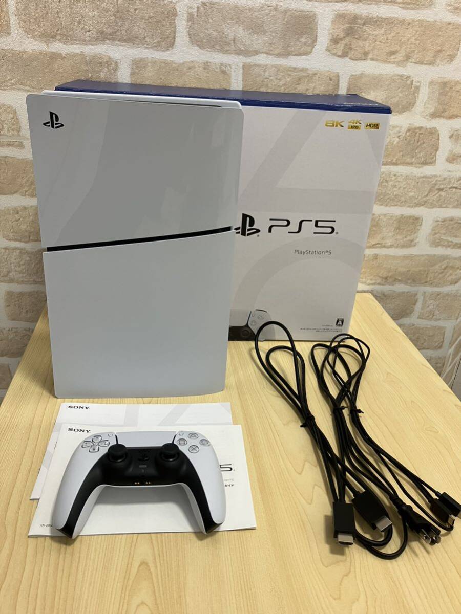 ☆☆SONY PlayStation5 1TB CFI-2000 A01 新型 ホワイト ソニー プレステ5 本体 コントローラー 動作確認済☆☆_画像1