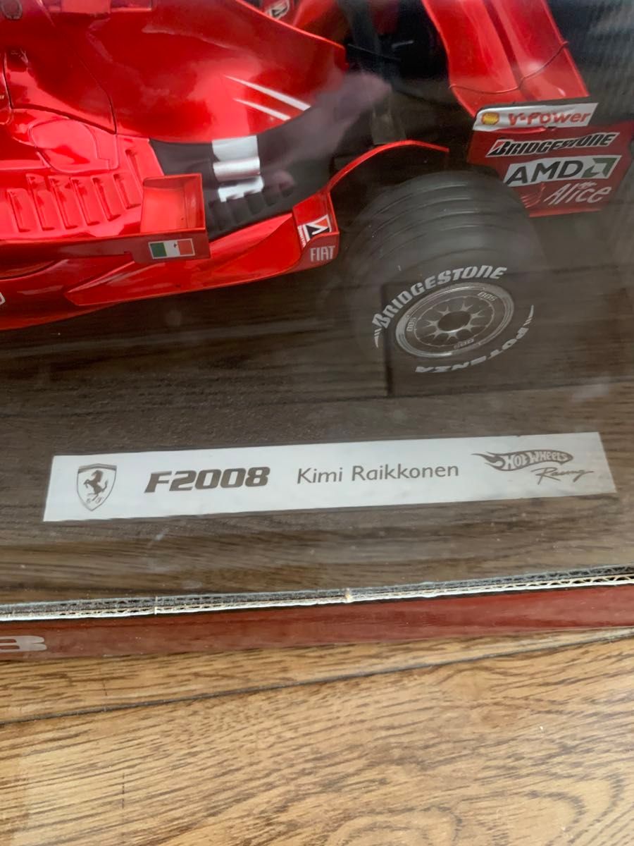 ホットウィール 1/18 フェラーリ F2008 K.ライコネン (S1/18 Kimi Raikkonen F2008)