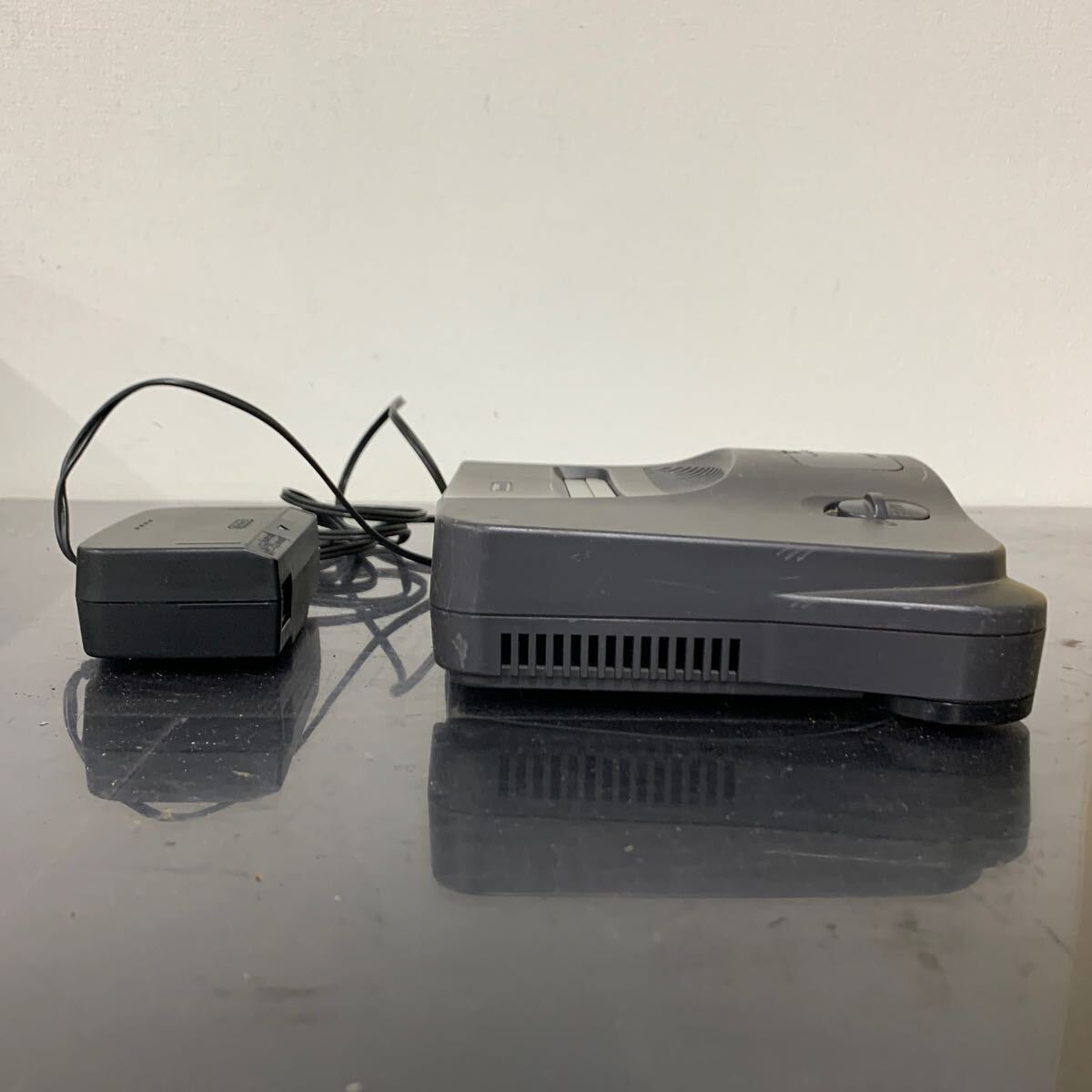 NL017.型番：NUS-001 .0501.NINTENDO 64.レトロ Nintendo ゲーム機 .アダプター NUS-002 電源付.ジャンクの画像7