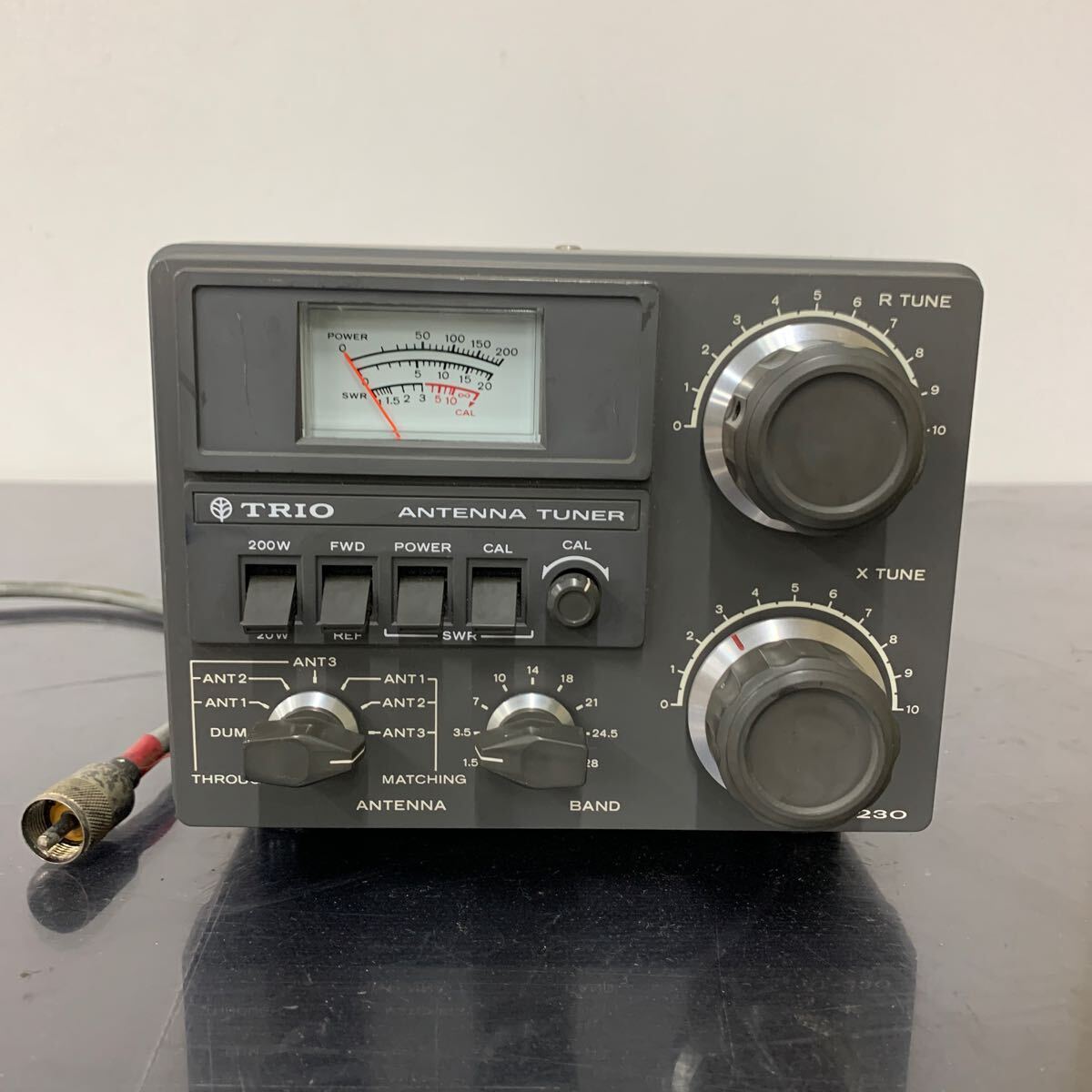 NL030.型番：AT-230 .0501.TRIO .アマチュア無線 .ANTENNA TUNER .アンテナチューナー .ジャンクの画像2