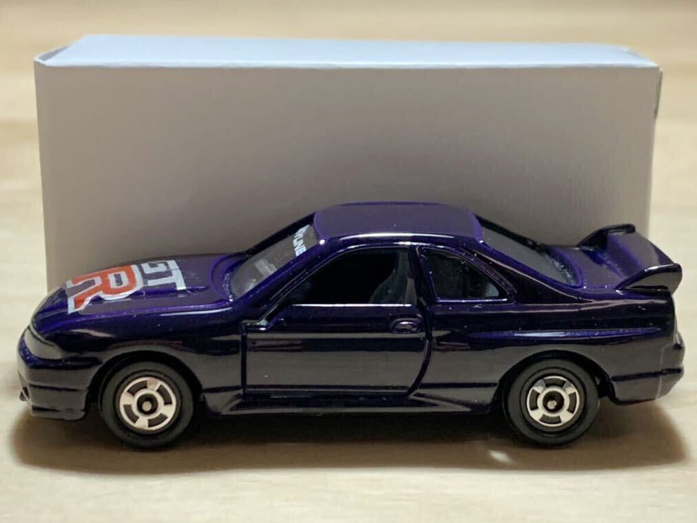 【香港特注：未展示】トミカ ニッサン スカイライン GT-R / NISSAN SKYLINE GT-R BCNR33 [パープル]_画像2