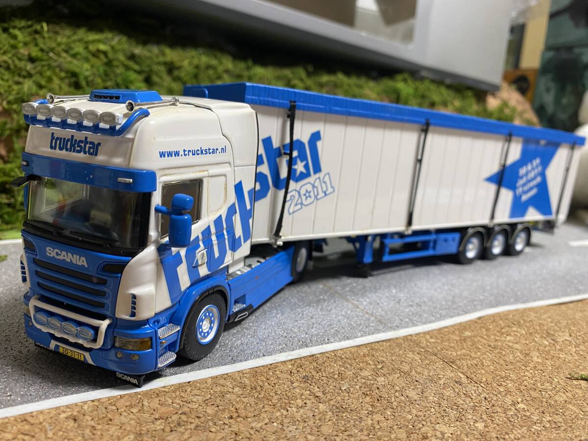 Tekno 1:50 ボルボ FH05 6x2 トラック 86162 2024 A1 - 建設車両 Tekno 1:50 ボルボ FH05 6x2 トラック 86162 2024 A1 - 建設車両