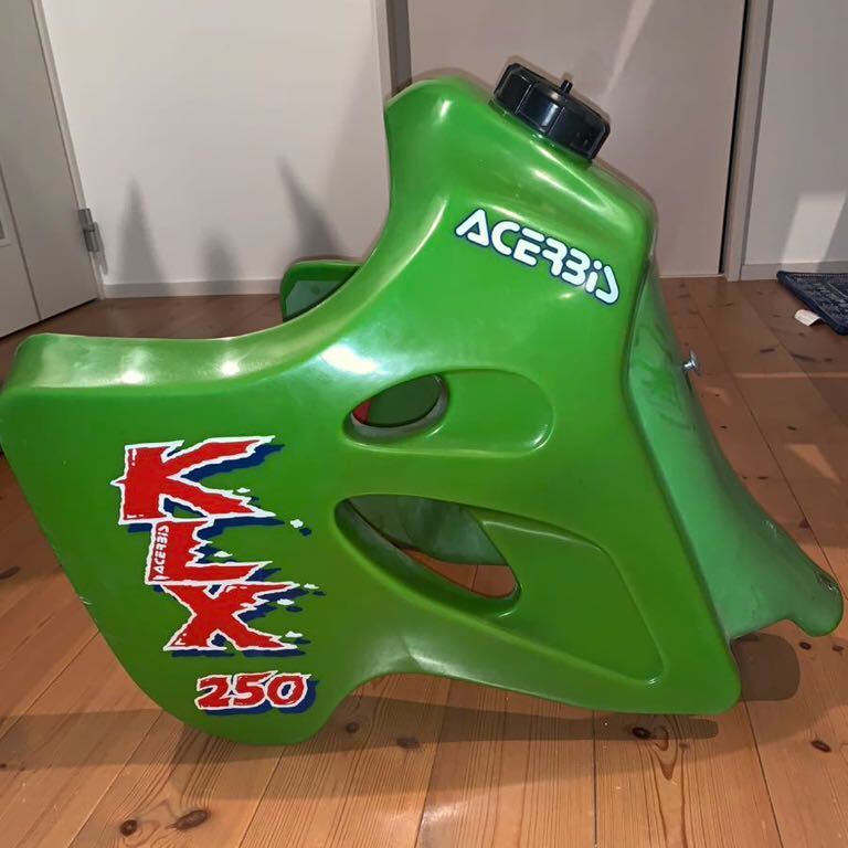 KLX250 ビッグタンク ガソリンタンク kawasaki ACERBIS製 Yahoo!オークション - kawasaki klx250 ACERBIS製 ビッグタンク