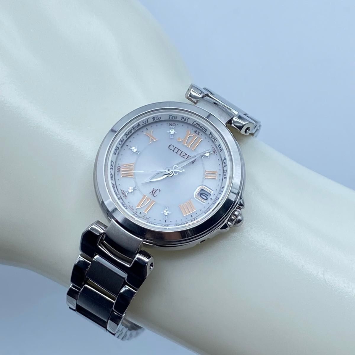 《美品　稼動品》　シチズン　クロスシー　ハッピーフライト　防水　レディース腕時計