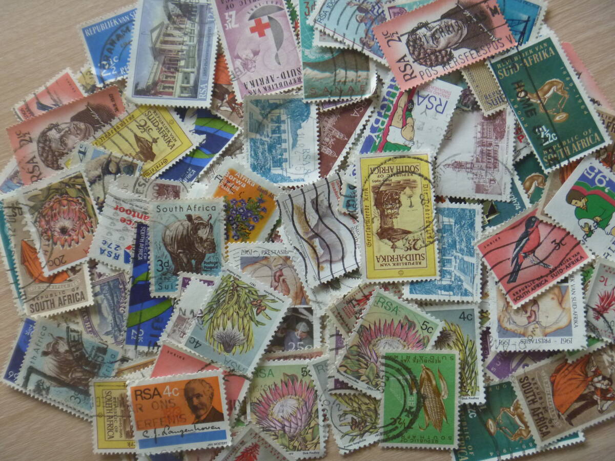 ★外国切手・海外切手★１１０枚★使用済切手・消印付き切手★F_出品は１１０枚です。