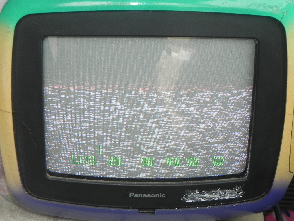 Panasonic Panasonic цвет телевизор /TH-8U4 утиль обращение 92 год производства /DC12V. изображение OK..