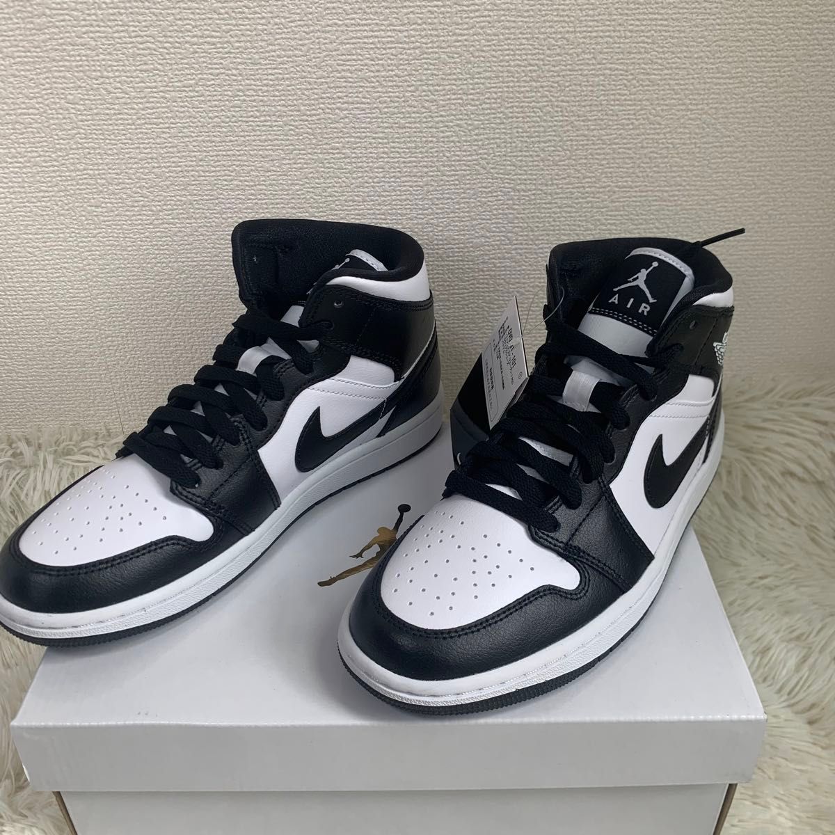 新品　未使用　Nike WMNS Air Jordan 1 Mid "Black/White" 25.0cm