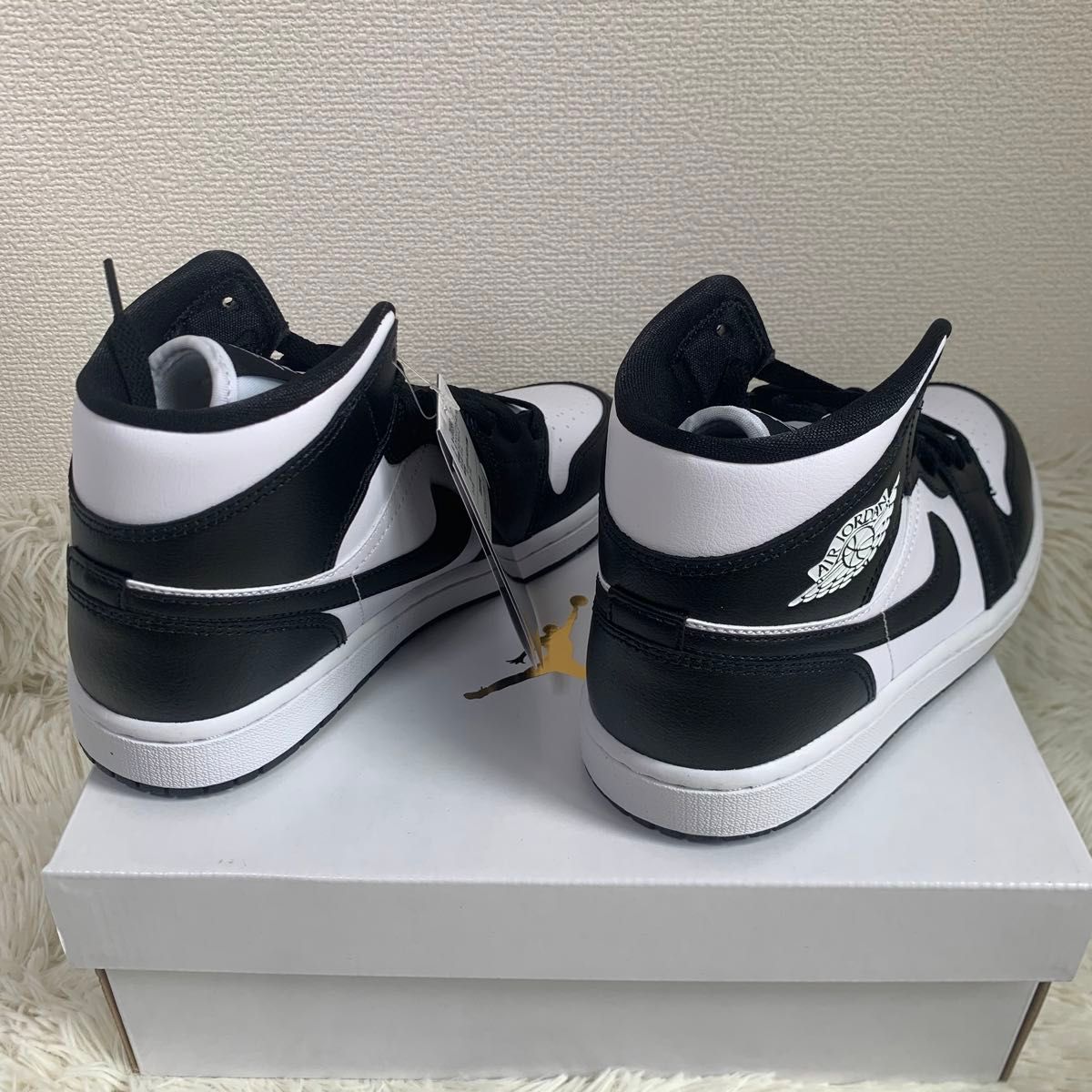 新品　未使用　Nike WMNS Air Jordan 1 Mid "Black/White" 25.0cm