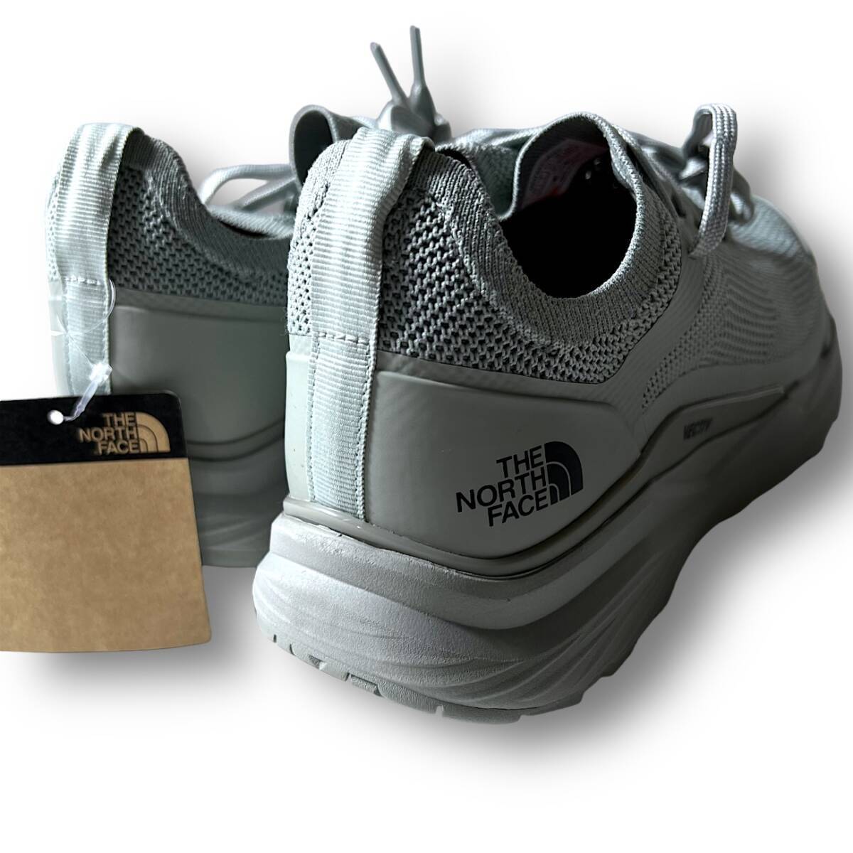 新品 THE NORTH FACE ノースフェイス 定1.7万 VECTIV 軽量 トレッキングシューズ スニーカー アウトドア NF02131 27.5cm ◆B3130b