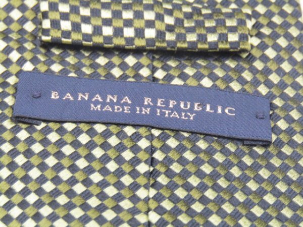 【バナナリパブリック】 OC 843 バナナリパブリック BANANA REPUBLIC ネクタイ 緑色系 スクエアパターン ジャガード_画像3