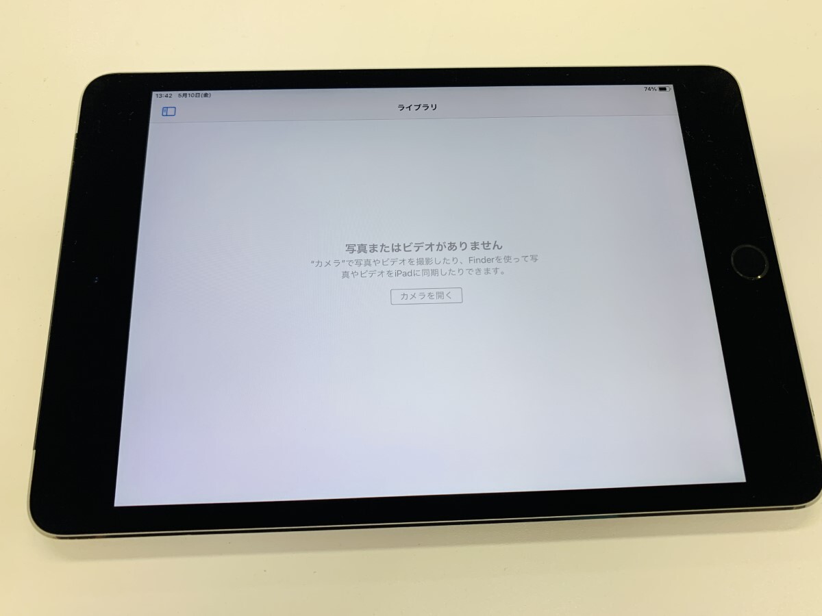 ★送料無料★ジャンク★au★A1550iPad mini 4 Wi-Fi + Cellular 128GB★グレイ★1526006707★SYS★05/11_画像2