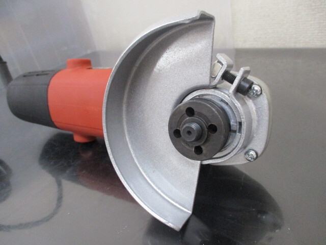 §140 グラインダー BLACK&DECKER ブラック&デッカー ディスクグラインダ 100mm KG100 検：工具 DIY用品 電動工具 研削 研磨機 切断_画像5